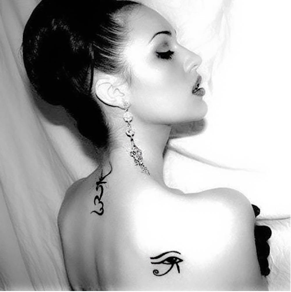 Tatuaj pe corp model ochi